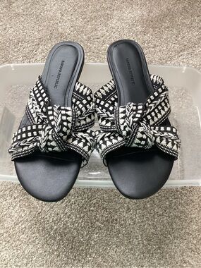 Banana Republic Black and White Woven Knotted Slide Mules